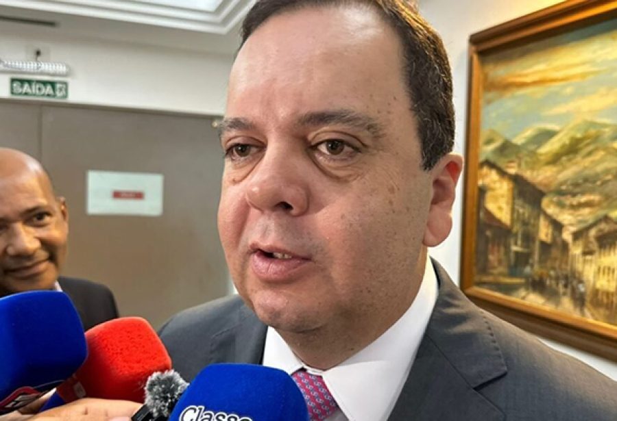 ‘Coerência é o que preserva o político’, diz Caiado sobre possibilidade de Elmar apoiar o PT em 2026