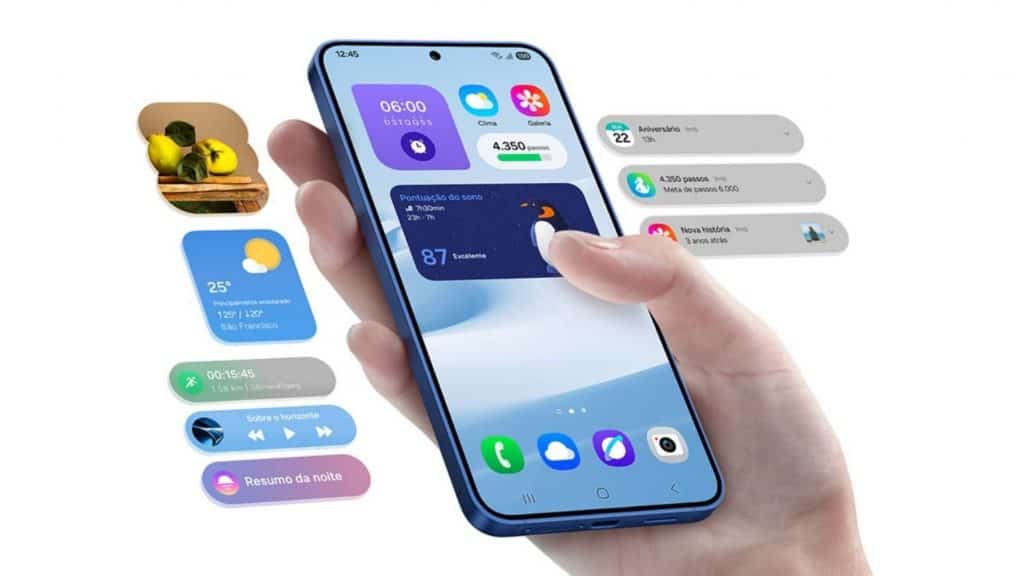 Ilustração de pessoa segurando celular da Samsung com One UI 7; elementos da interface flutuam em volta do aparelho
