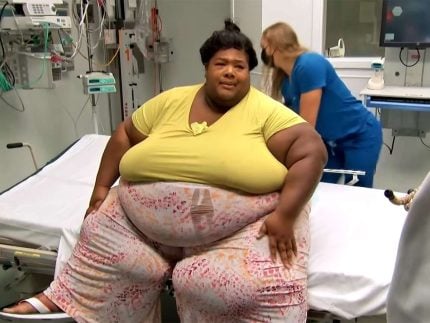 Morre ex-participante do reality “Quilos Mortais” após atingir 320 kg