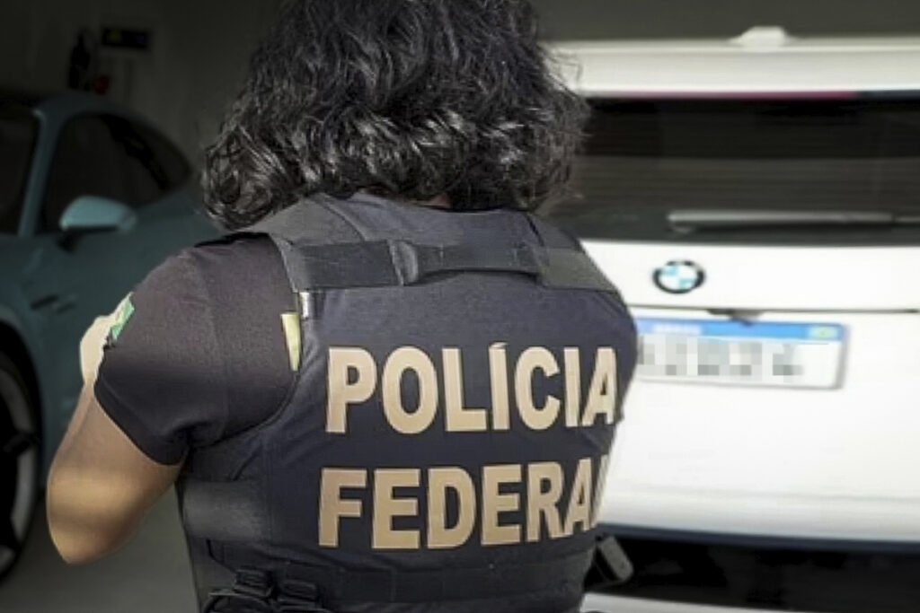 BMW em nome de esposa de ministro foi apreendida com "Careca do INSS"