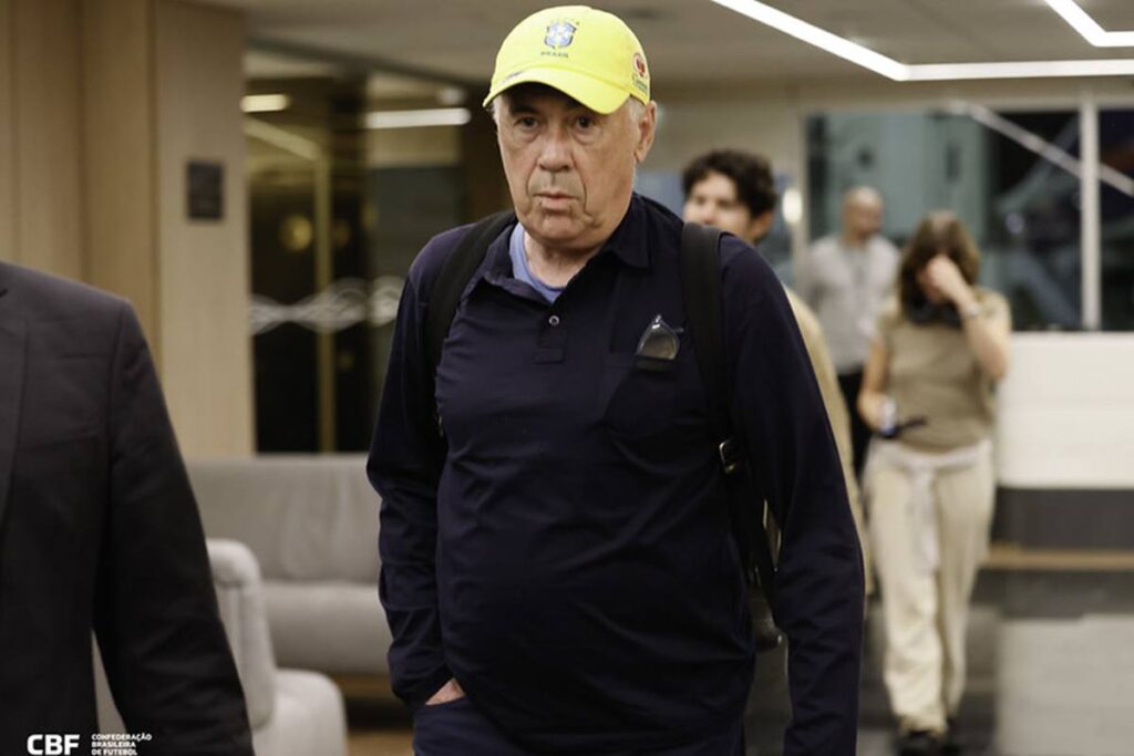 Carlo Ancelotti chega ao Brasil para assumir a Seleção