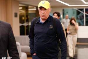 Carlo Ancelotti chega ao Brasil para assumir a Seleção