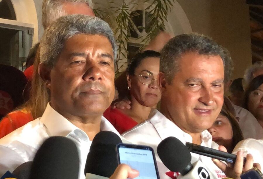 A fumaça incolor que sai da chaminé do Palácio de Ondina, por Raul Monteiro*