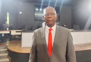 Após denúncia de racismo, Hamilton Assis presta solidariedade a Eliete Paraguassu