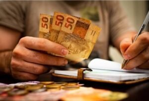 Após repercussão negativa e recuo do governo, veja como fica novo IOF