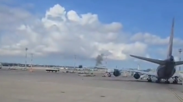 Ataque com míssil perto do aeroporto de Tel Aviv leva empresas a cancelarem voos