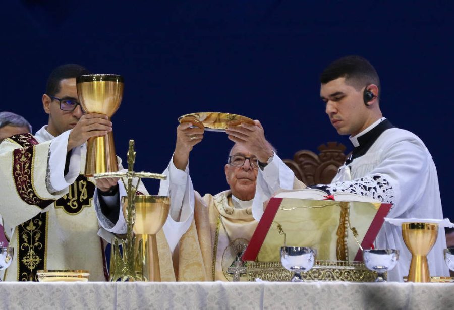Cardeais preveem conclave curto, mas não excluem ‘caixinha de surpresas’