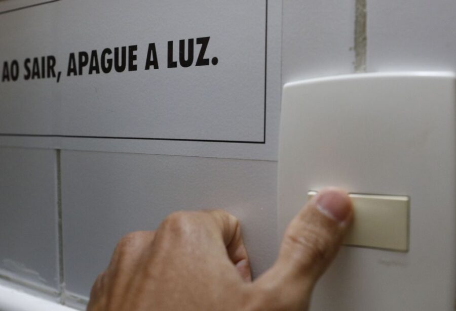 Conta de luz vai subir em junho com bandeira tarifária vermelha