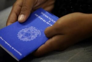 Desemprego fica em 6,6% e tem menor taxa até abril na série histórica