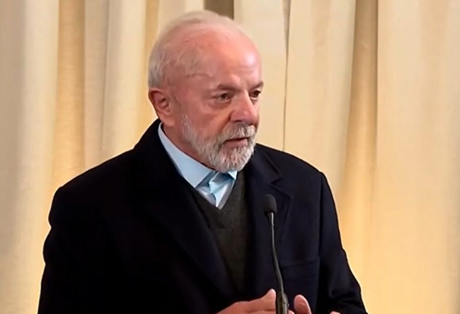 Lula joga conta da crise do INSS no governo Bolsonaro