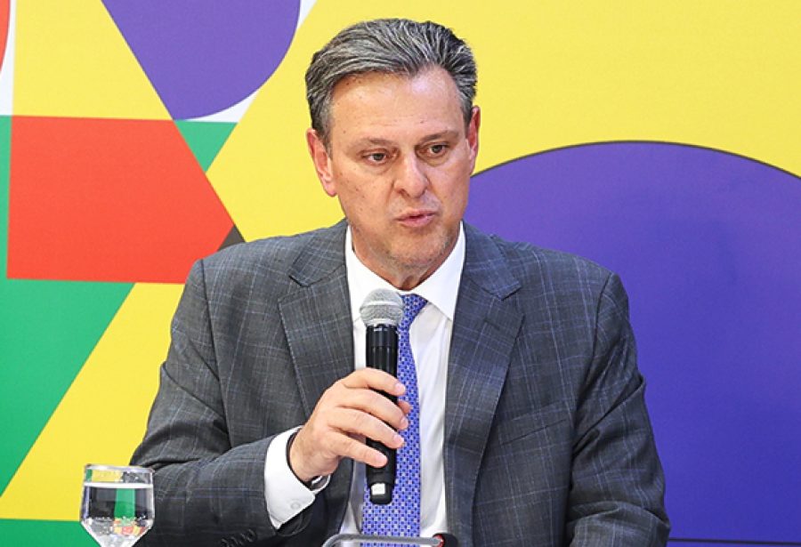 Ministro diz negociar flexibilização de embargo sanitário com chineses