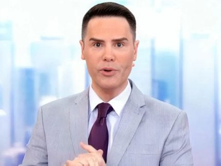 Opinião: “Alô Você”, com Luiz Bacci, acerta no tom e dá nova cara às manhãs do SBT
