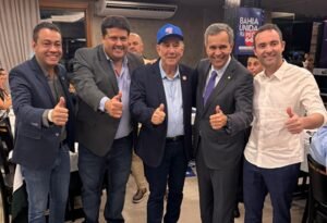Prefeitos do PDT da Bahia marcam presença em marcha a Brasília; Félix diz que partido trabalha pela aprovação da PEC 66
