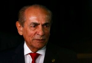 Relator da PEC do fim da reeleição no Senado negocia aprovação em plenário