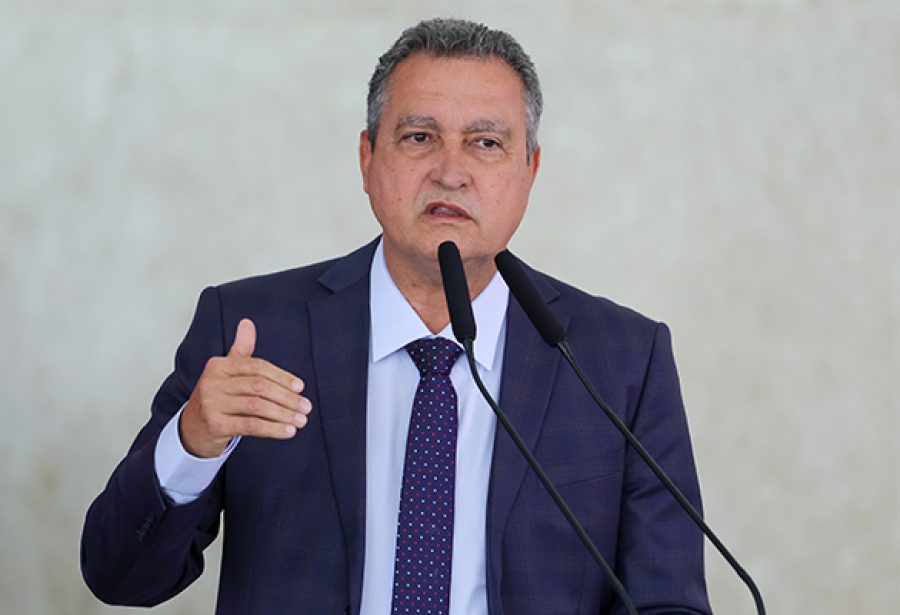 Rui Costa anuncia demolição de ponte sobre Rio Jequitinhonha e construção de nova estrutura em prazo máximo de um ano