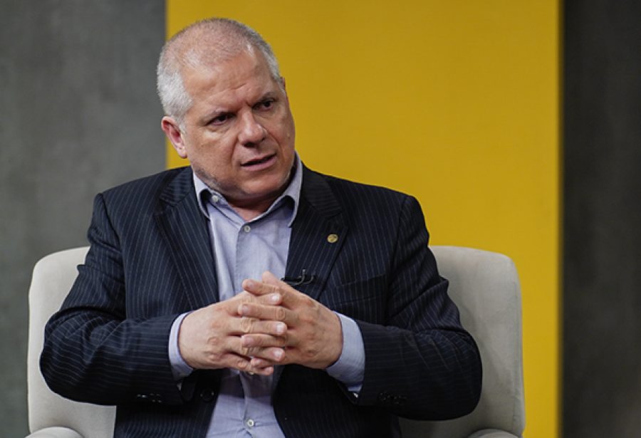 Stefanutto diz sofrer por não ir mais ao INSS e cita reitor que cometeu suicídio