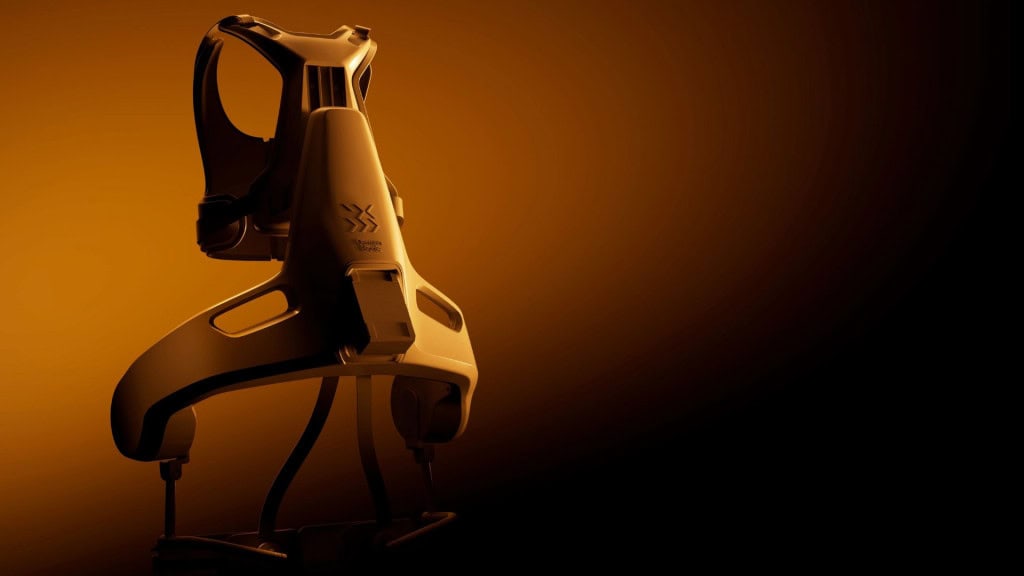 Montagem com exoesqueleto Exia, da German Bionic, feito para humanos