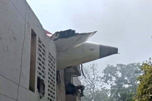 Polícia confirma 204 mortos e 41 feridos após queda de avião na Índia