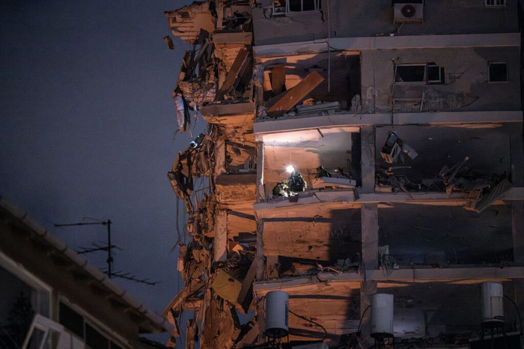 Irã dispara nova onda de mísseis em direção a Israel