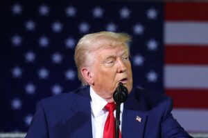 Trump nega ter aprovado planos de ataque contra o Irã