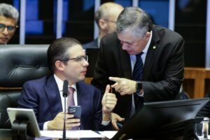 Em derrota para governo, Câmara aprova derrubada de reajuste do IOF