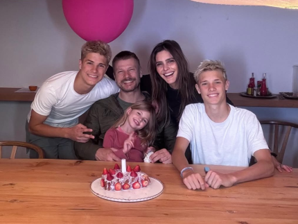 Fernanda Lima revela insatisfação dos filhos gêmeos com Hilbert: “Se acham feios”