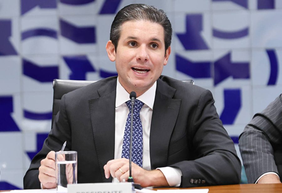 Após acordo, Hugo Motta não garante que compensações ao IOF serão aprovadas no Congresso