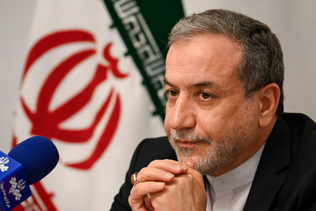 Chanceler do Irã promete reação aos EUA: "Cruzaram linha vermelha"