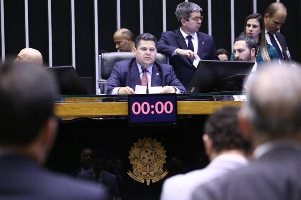 Confira quais são os vetos presidenciais derrubados pelo Congresso
