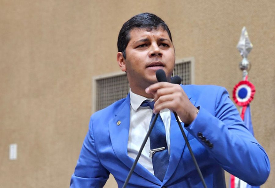 Deputado Diego Castro tem residência invadida e suspeita de ‘motivação política’