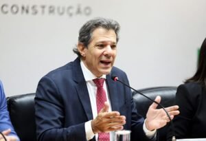 Governo precisa aprovar medidas de compensação para poder rever decreto do IOF, afirma Haddad