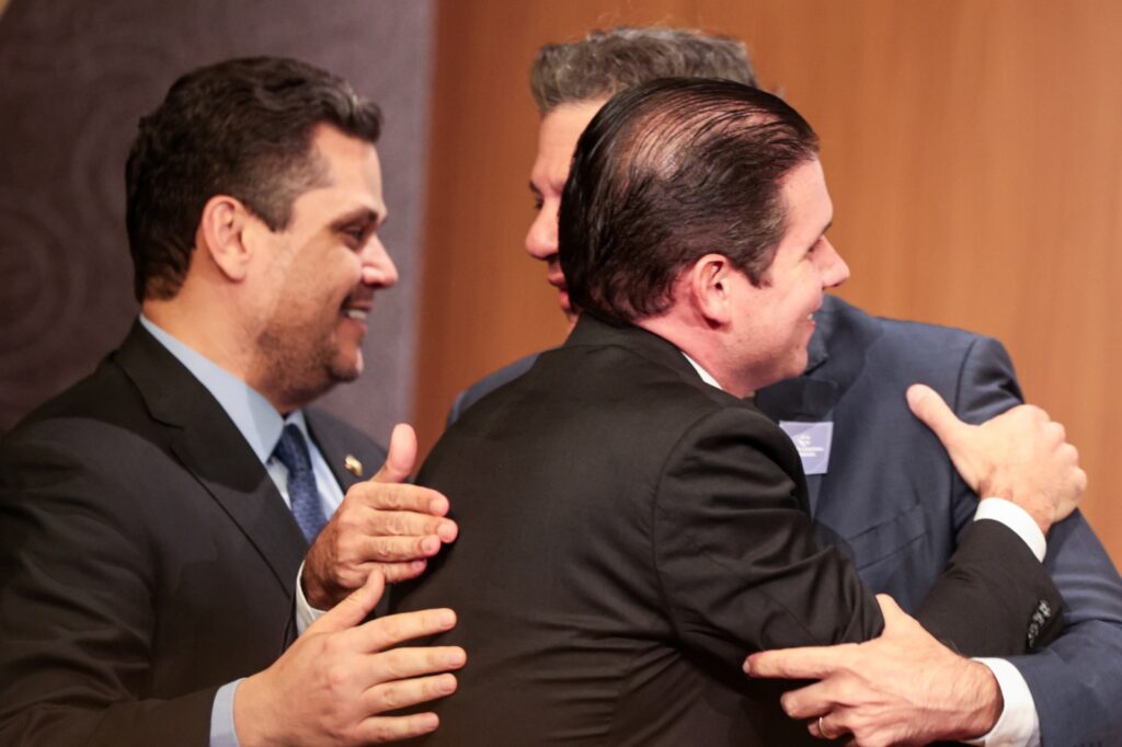 IOF: Haddad encontra líderes do Congresso para tentar resolver impasse