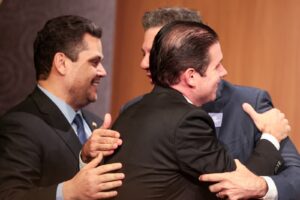IOF: Haddad encontra líderes do Congresso para tentar resolver impasse