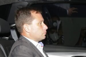 Interrogatório terá réus indo “pra cima” de Mauro Cid e medo de prisão