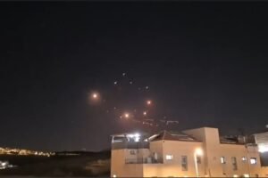 Israel ataca Iêmen em meio a bombardeio com o Irã