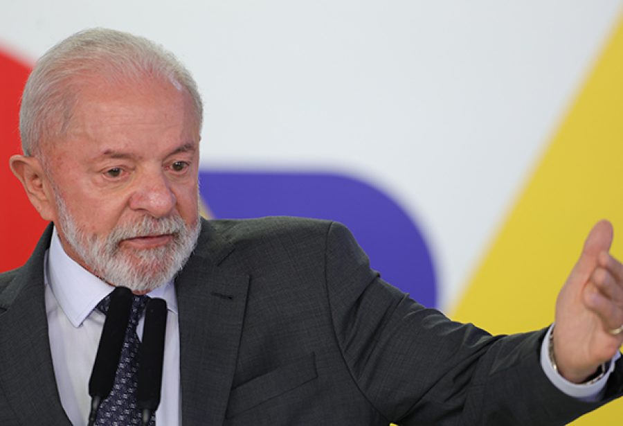 Lula recebe título ‘honoris causa’ de universidade francesa