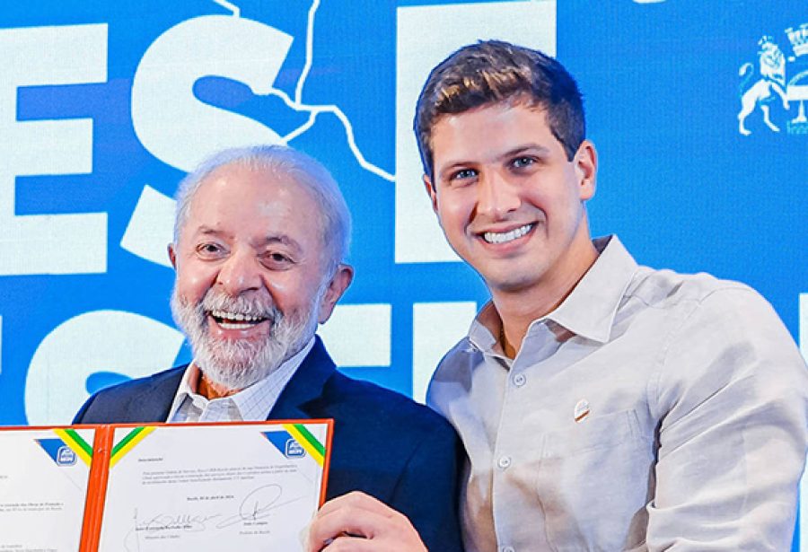 Lula tenta frear queda de popularidade com ofensiva de WhatsApp usada por João Campos