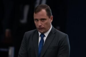Mauro Cid, ex-ajudante de ordens de Bolsonaro, é preso pela PF