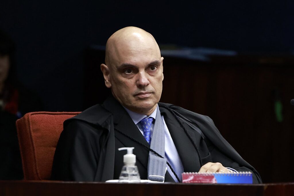 Moraes determina prisão definitiva de Zambelli
