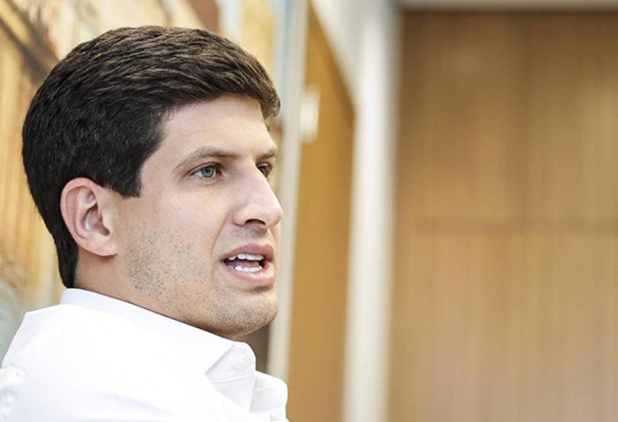 PSB entrega comando a prefeito de 31 anos em meio a dificuldade de renovação na esquerda