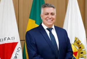 Prefeito de BH cobra agilidade do governo na transferência de brasileiros que estão em Israel