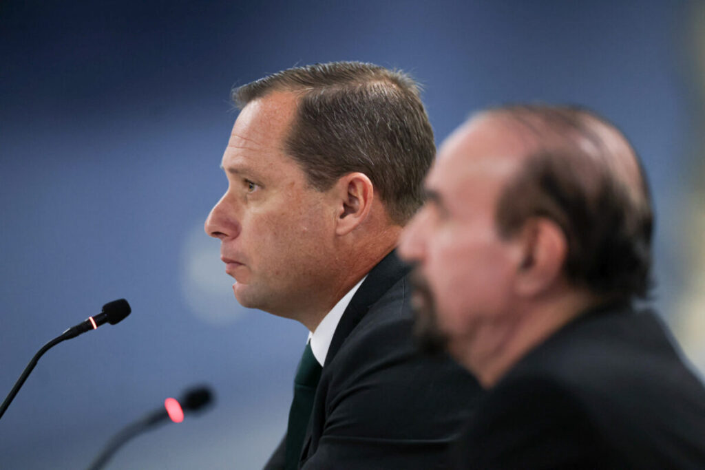 STF interroga Bolsonaro e mais 7 réus por trama golpista. Siga