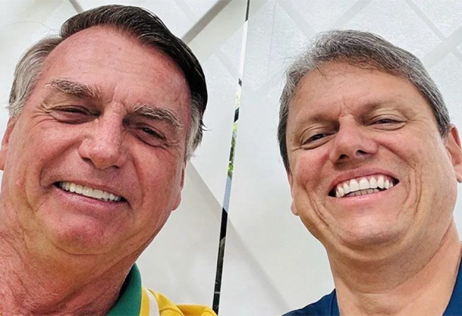 Tarcísio procura Bolsonaro para conter mal-estar e manter ponte para 2026