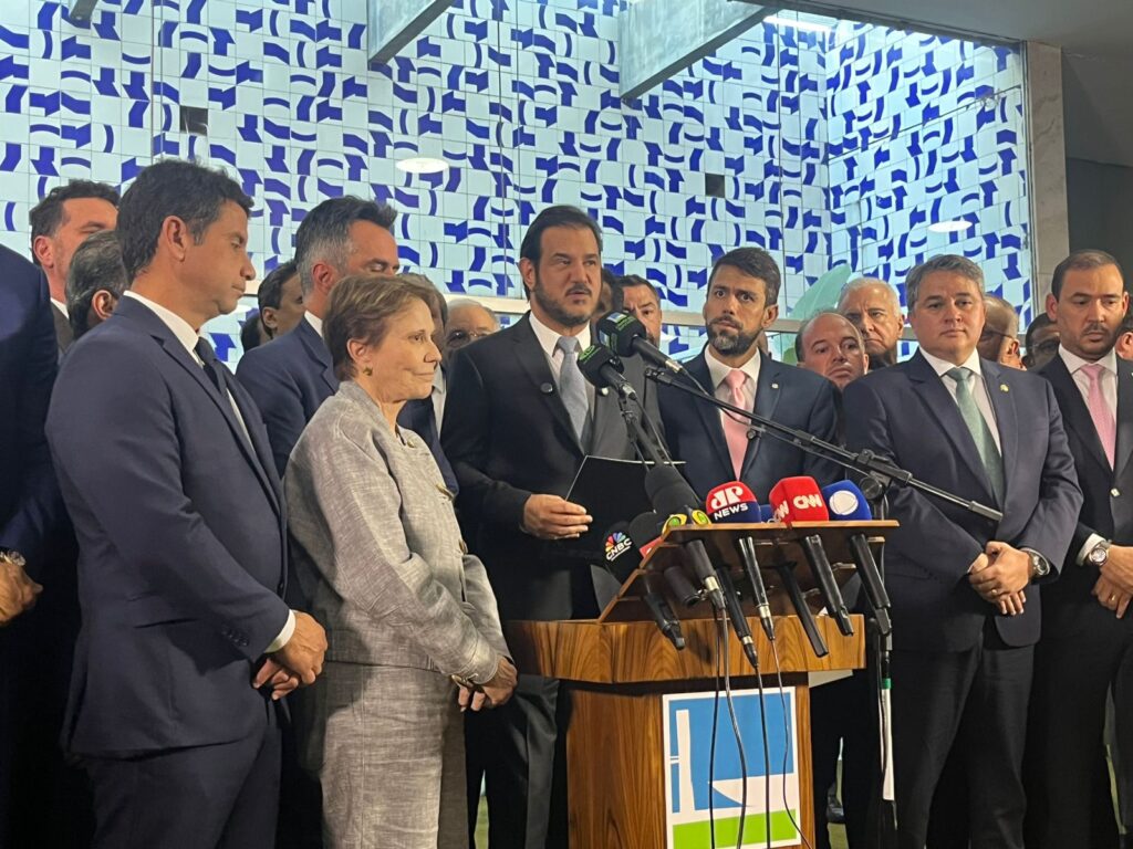 União e PP se juntam à oposição e travam alternativas ao IOF