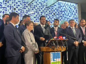 União e PP se juntam à oposição e travam alternativas ao IOF