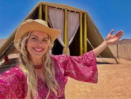 Karina Bacchi reflete sobre mudança de estilo após conversão religiosa