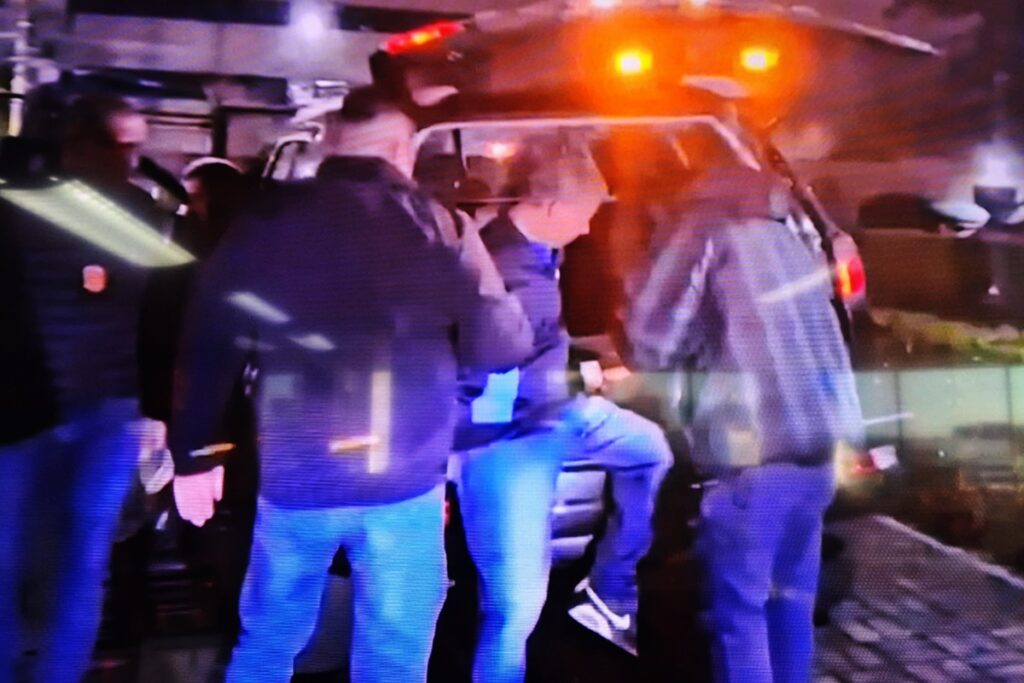 Polícia prende suspeito de ataque hacker que drenou bilhões via Pix