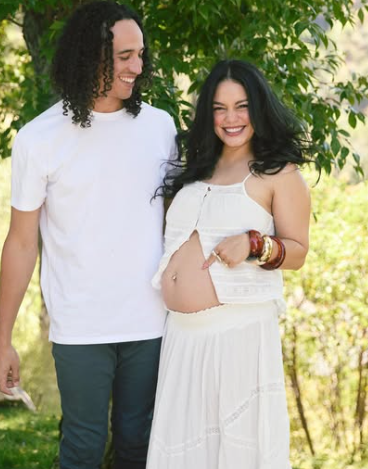 Reprodução / Instagram (@vanessahudgens) Reprodução / Instagram (@vanessahudgens)