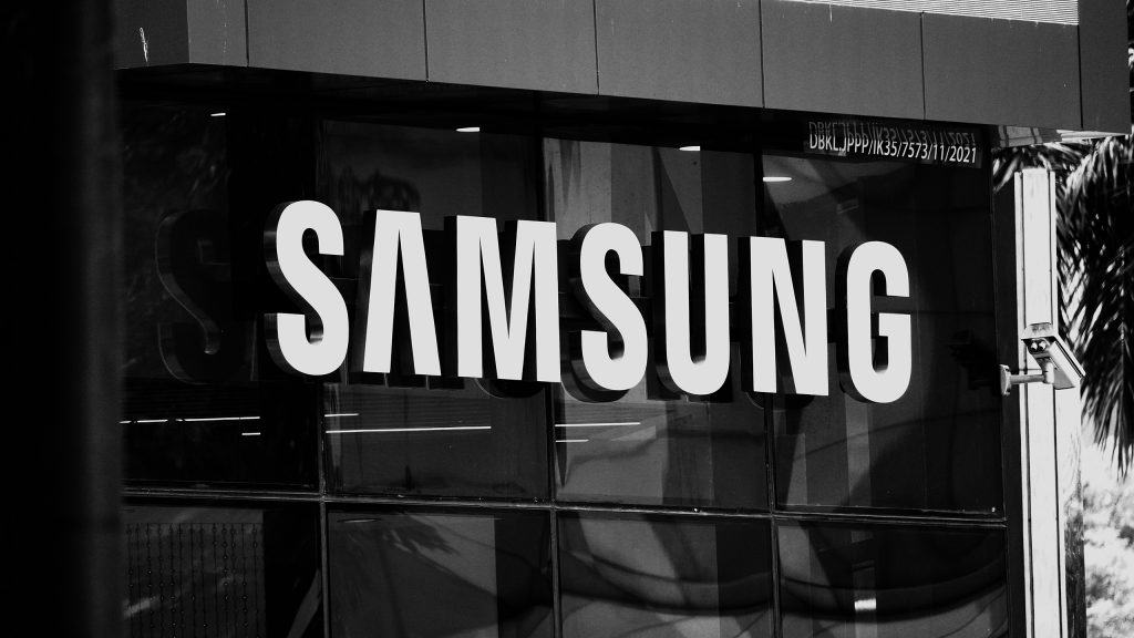 Logo da Samsung em uma placa