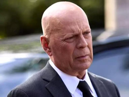 Bruce Willis quase não fala mais e perdeu a capacidade de ler, diz site